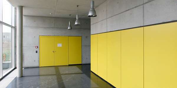 Landeskriminalamt M-V, Kriminaltechnisches Institut im Eingangsbereich © 2006 Betrieb für Bau und Liegenschaften