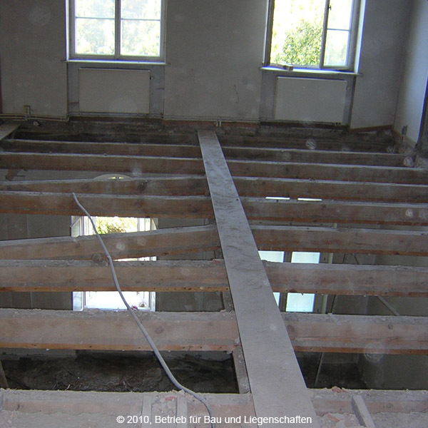 alte Decke unter dem großen Sitzungssaal © 2010 Betrieb für Bau und Liegenschaften Mecklenburg-Vorpommern