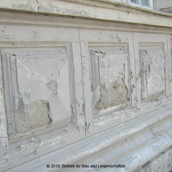 Schädigungen an der Fassade © 2010 Betrieb für Bau und Liegenschaften Mecklenburg-Vorpommern