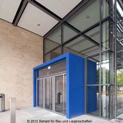 Der Eingangsbereich © 2012 Christian Hoffmann (Betrieb für Bau und Liegenschaften Mecklenburg-Vorpommern)