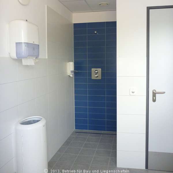 Hier geht es nach erfolgtem Einsatz unter die Dusche. © 2013 Betrieb für Bau und Liegenschaften Mecklenburg-Vorpommern