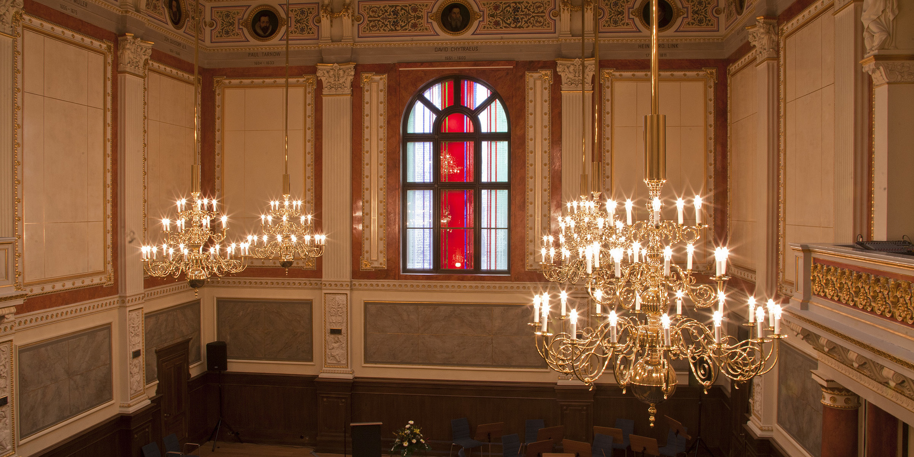 Der Festsaal strahlt in neuem Glanz. © 2013 Betrieb für Bau und Liegenschaften Mecklenburg-Vorpommern