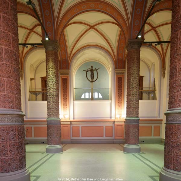 Technische Übergabe nach der Grundsanierung des Universitätshauptgebäudes.jpg © 2014 Betrieb für Bau und Liegenschaften Mecklenburg-Vorpommern