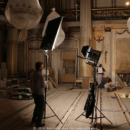 Erhellend: Tageslichtlampe im Goldenen Saal. © 2014 Betrieb für Bau und Liegenschaften Mecklenburg-Vorpommern