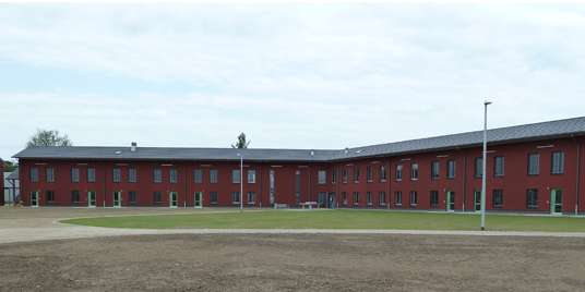 Neubau des Unterkunftsgebäudes für die Sicherungsverwahrung auf dem Gelände der JVA Bützow - Planer DHBT. Architekten GmbH, Kiel © Planer DHBT. Architekten GmbH, Kiel