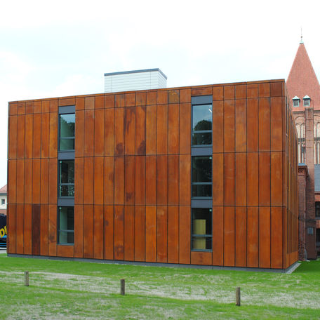 Ansicht des Neubaus Grundbuchamt © 2015 Betrieb für Bau und Liegenschaften Mecklenburg-Vorpommern