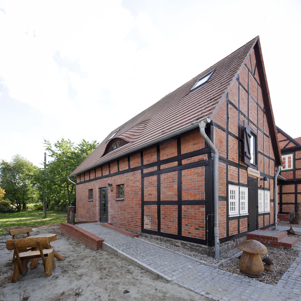 Waldklassenzimmer Revierförsterei Neuendorf - Neu Rhäse, Forsthaus 2 Umnutzung des Stallgebäudes © 2015 Betrieb für Bau und Liegenschaften Mecklenburg-Vorpommern