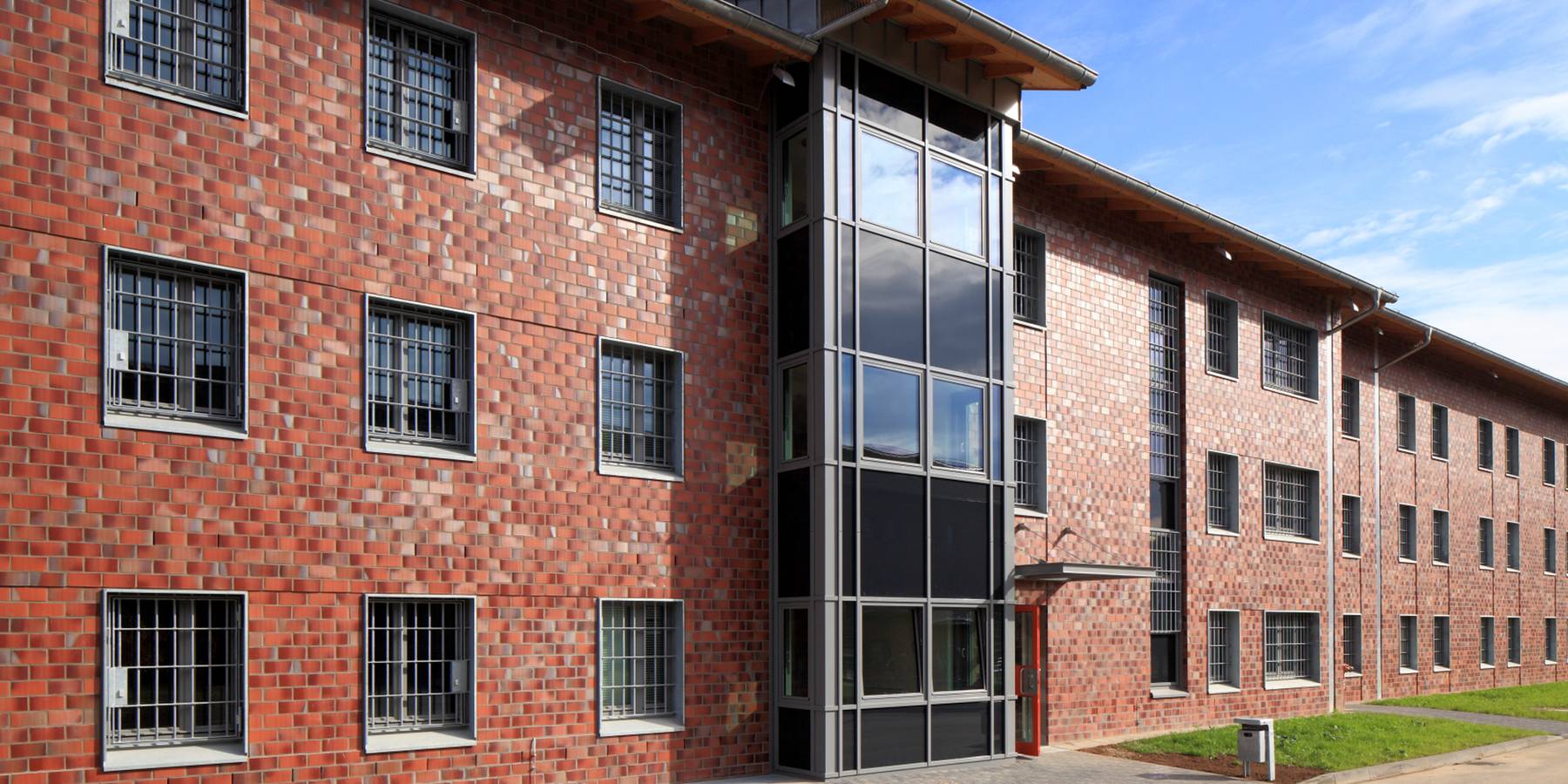 Ansicht des Neubaus Hafthaus H © 2015 Christoph Edelhoff im Auftrag dhbt Architekten aus Kiel