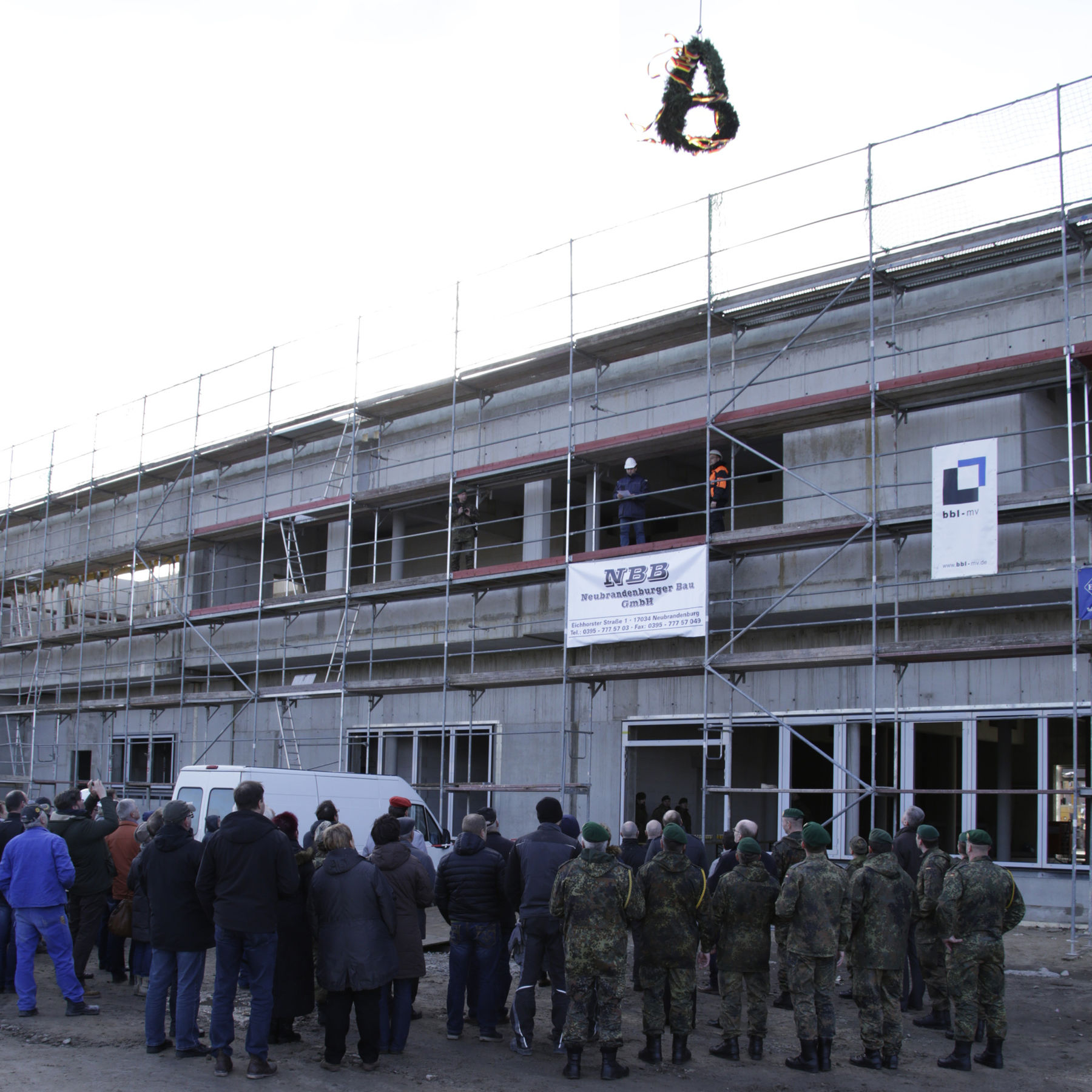 Ferdinand von Schill-Kaserne Torgelow/Spechtberg, Richtfest Neubau Wirtschafts- und Betreuungsgebäude.jpg © 2016 Betrieb für Bau und Liegenschaften Mecklenburg-Vorpommern