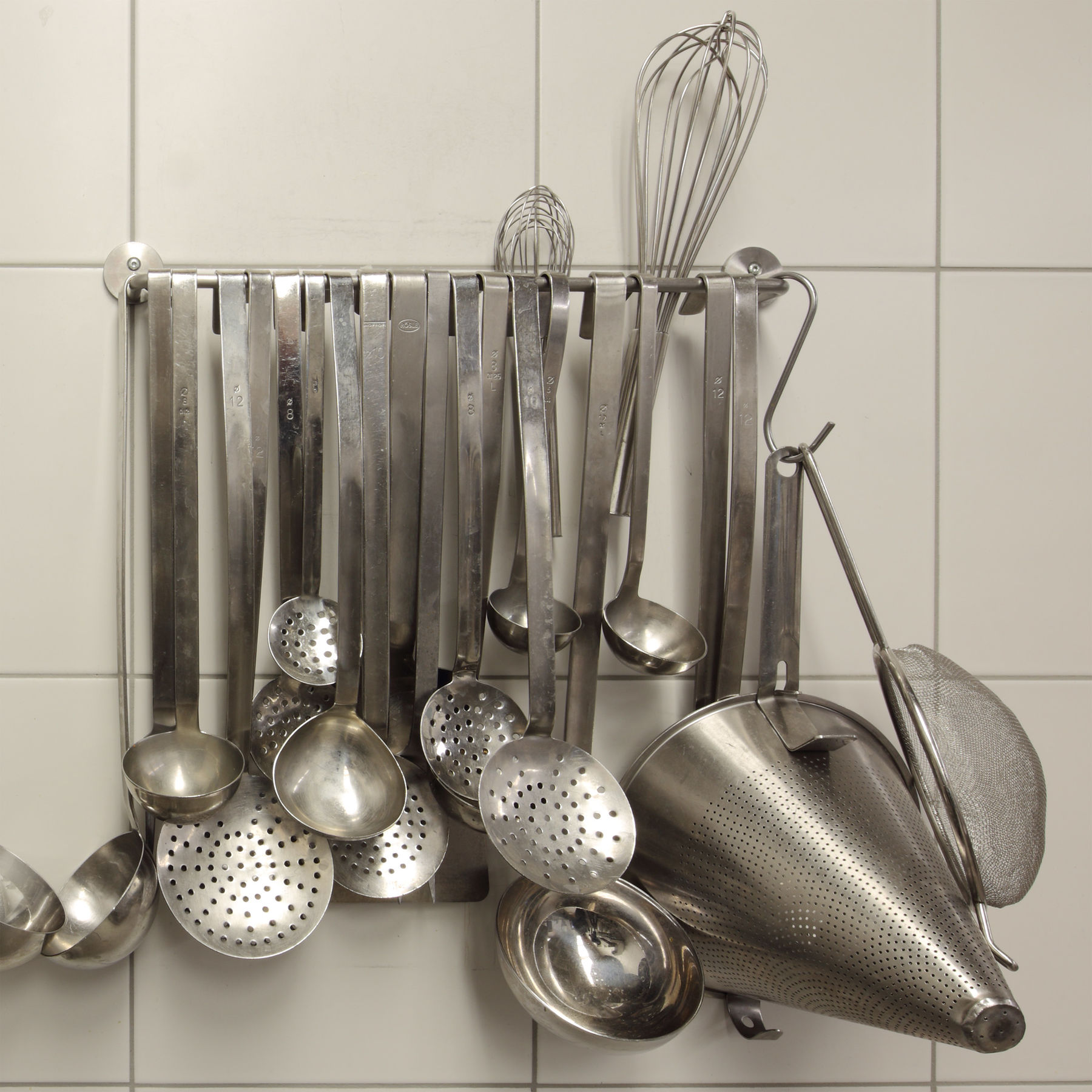 Kantinenkonzessionen in den Liegenschaften, die vom SBL M-V bewirtschaftet werden. Bewerben Sie sich im Rahmen von aktuellen Ausschreibungen auf www.sbl-mv.de! © 2024 Staatliche Bau- und Liegenschaftsverwaltung Mecklenburg-Vorpommern