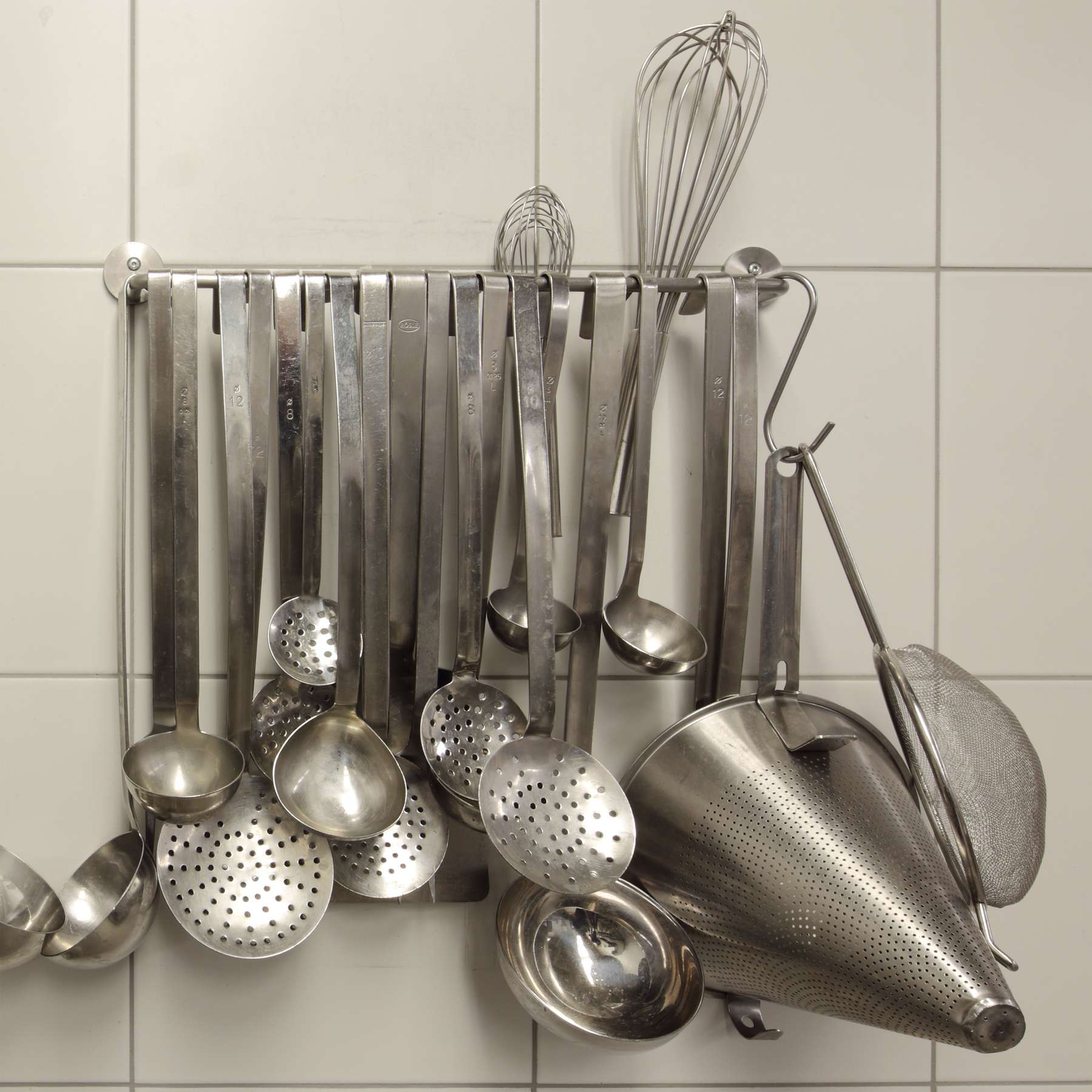 Kantinenkonzessionen in den Liegenschaften, die vom SBL M-V bewirtschaftet werden. Bewerben Sie sich im Rahmen von aktuellen Ausschreibungen auf www.sbl-mv.de! © 2024 Staatliche Bau- und Liegenschaftsverwaltung Mecklenburg-Vorpommern