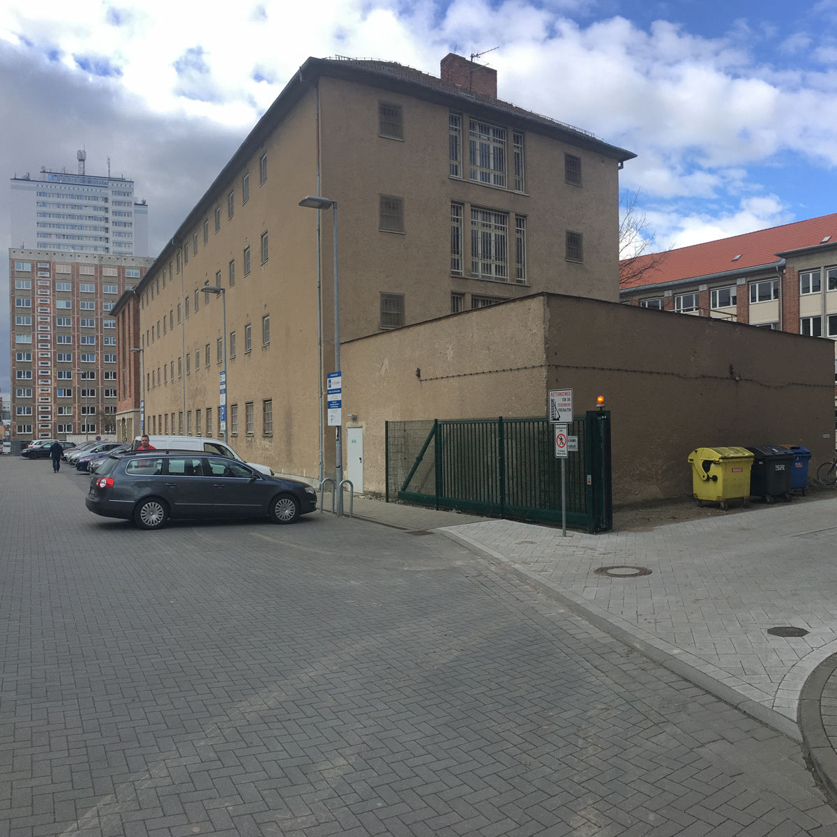 Blick auf vorhandene Süd-Ost-Ansicht mit Freigang © 2017 Betrieb für Bau und Liegenschaften Mecklenburg-Vorpommern