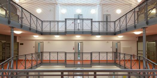 Justizvollzugsanstalt Bützow - Grundinstandsetzung Hafthaus A, Stern und Freistundenhof A.jpg © 2017 Christoph Edelhoff im Auftrag dhbt Architekten aus Kiel