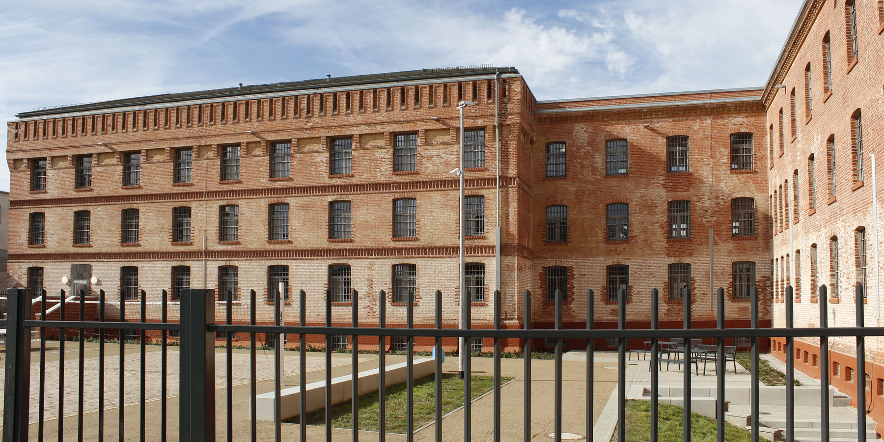 Flügel von Hafthaus A, Zwischenbau und Freistundenhof © 2017 Betrieb für Bau und Liegenschaften Mecklenburg-Vorpommern