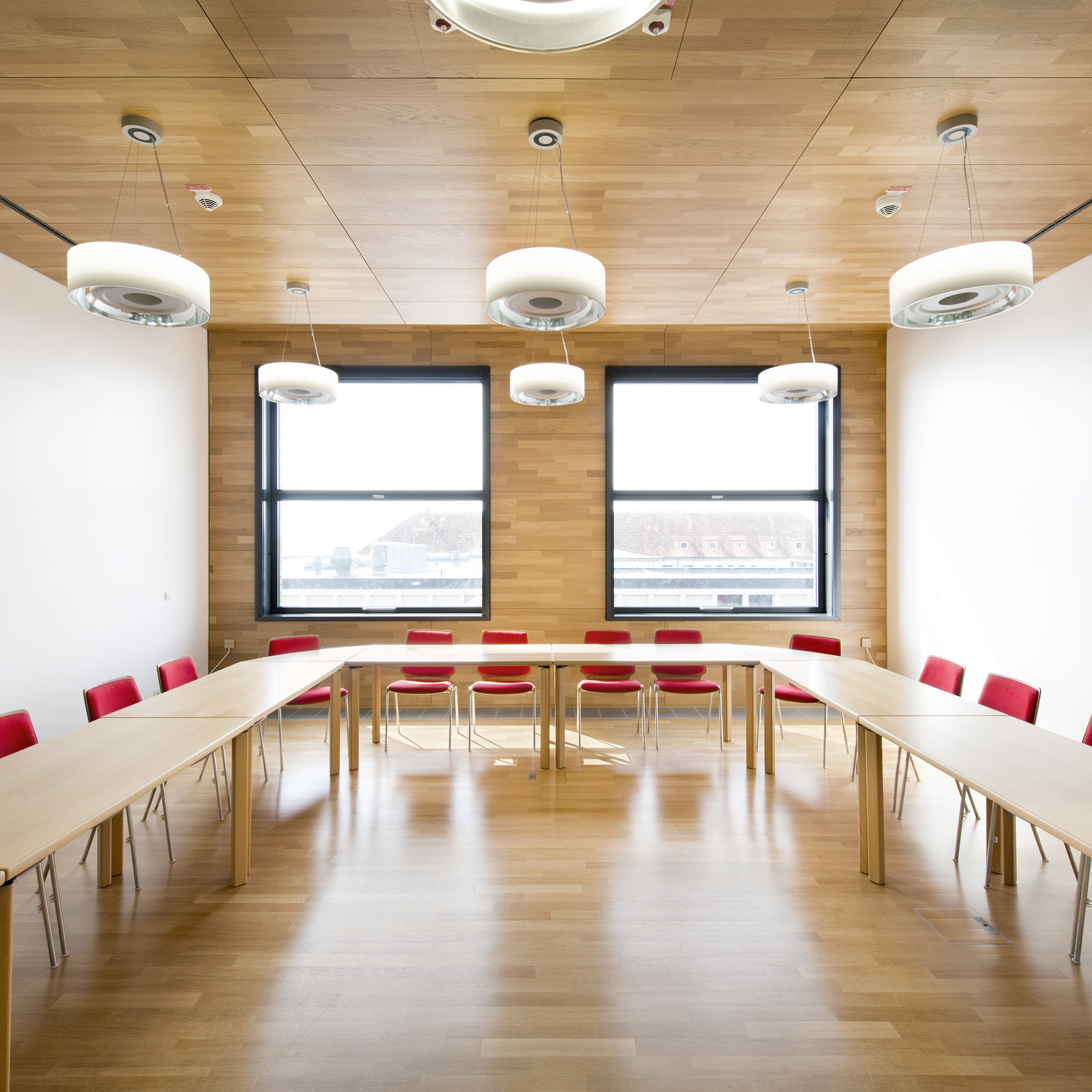 Blick in einen Besprechungsraum des Karrees (Büro/Konferenz/Kantine) © Marion Schmieding/ Alexander Obst