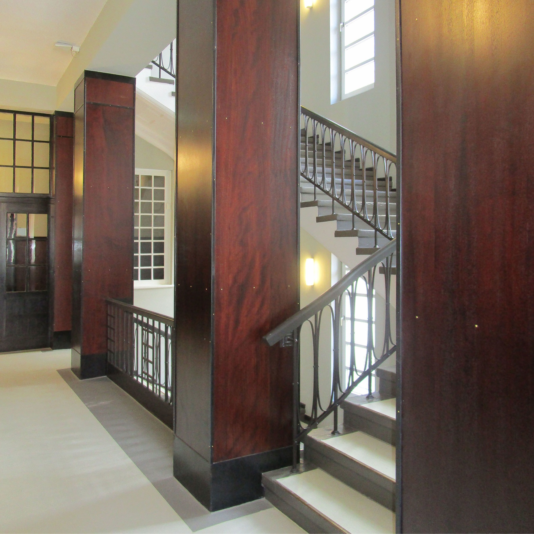 Treppenhaus im 1. Obergeschoss © 2017 Betrieb für Bau und Liegenschaften Mecklenburg-Vorpommern