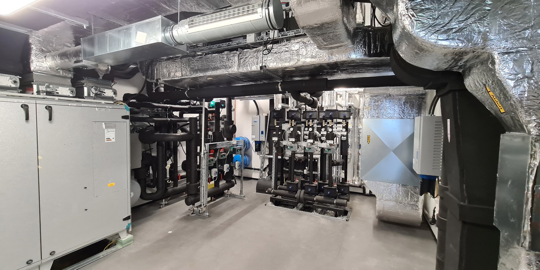 Blick in die zentrale Lüftungsanlage © 2020 Staatliches Bau- und Liegenschaftsamt Neubrandenburg