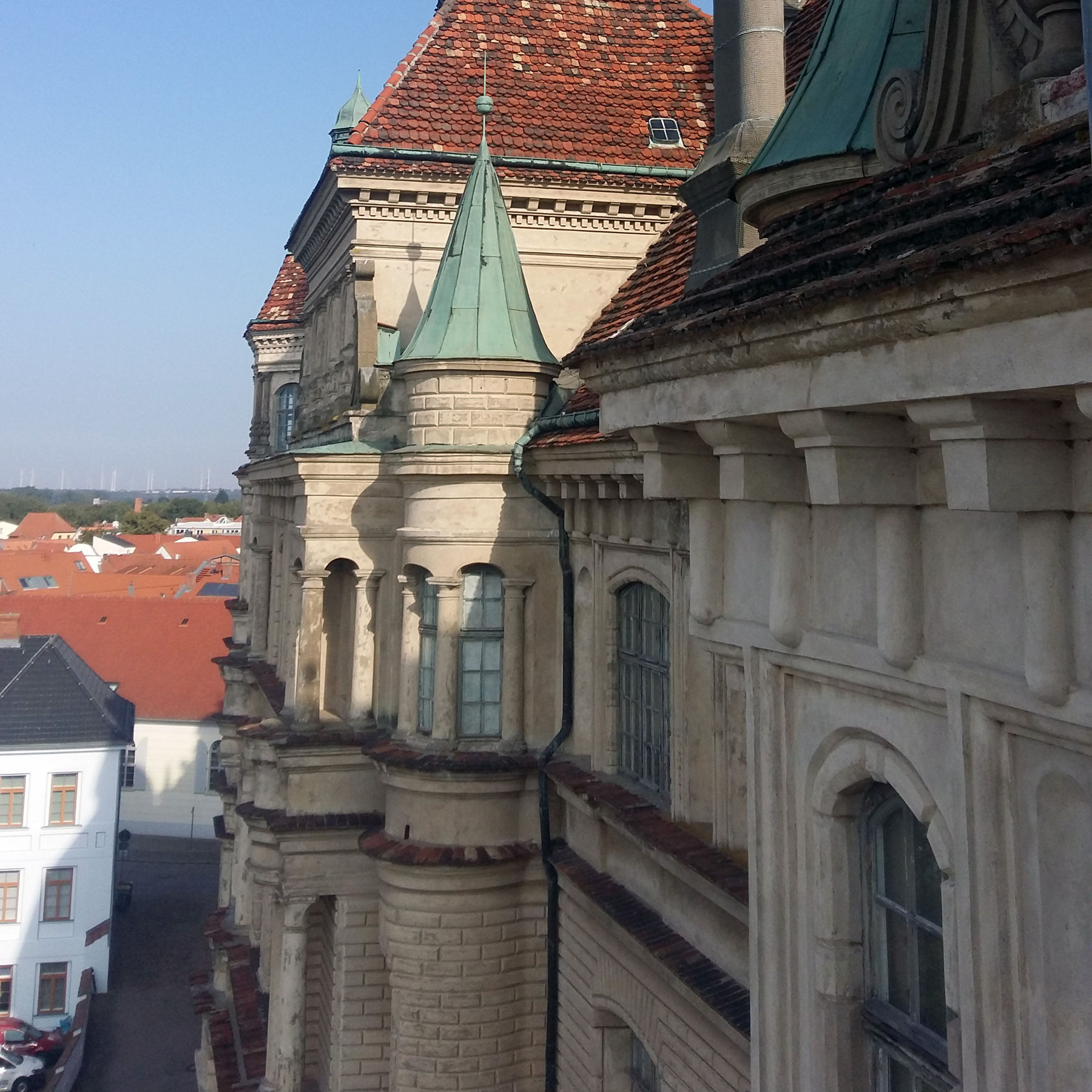 Blick auf die Fassade von oben © 2021 SBL Schwerin