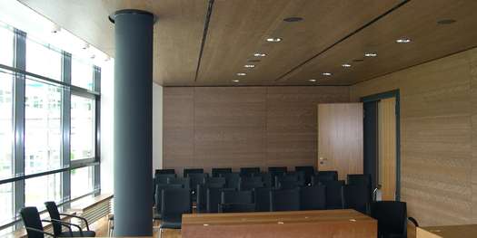 Blick in den Sitzungssaal © 2005 Betrieb für Bau und Liegenschaften Mecklenburg-Vorpommern