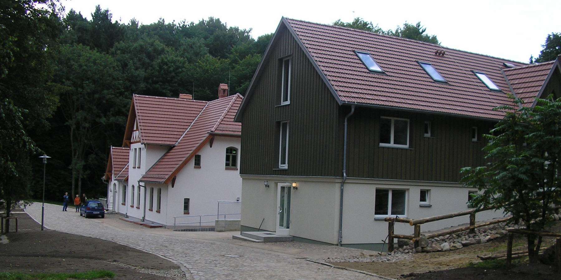 Nach gut zwei Jahren Bauzeit sind Haupt- und Nebengebäude für ca. 1,7 Mio. € saniert worden. Dadurch haben sich die Bedingungen erheblich verbessert. © 2008 Betrieb für Bau und Liegenschaften Mecklenburg-Vorpommern