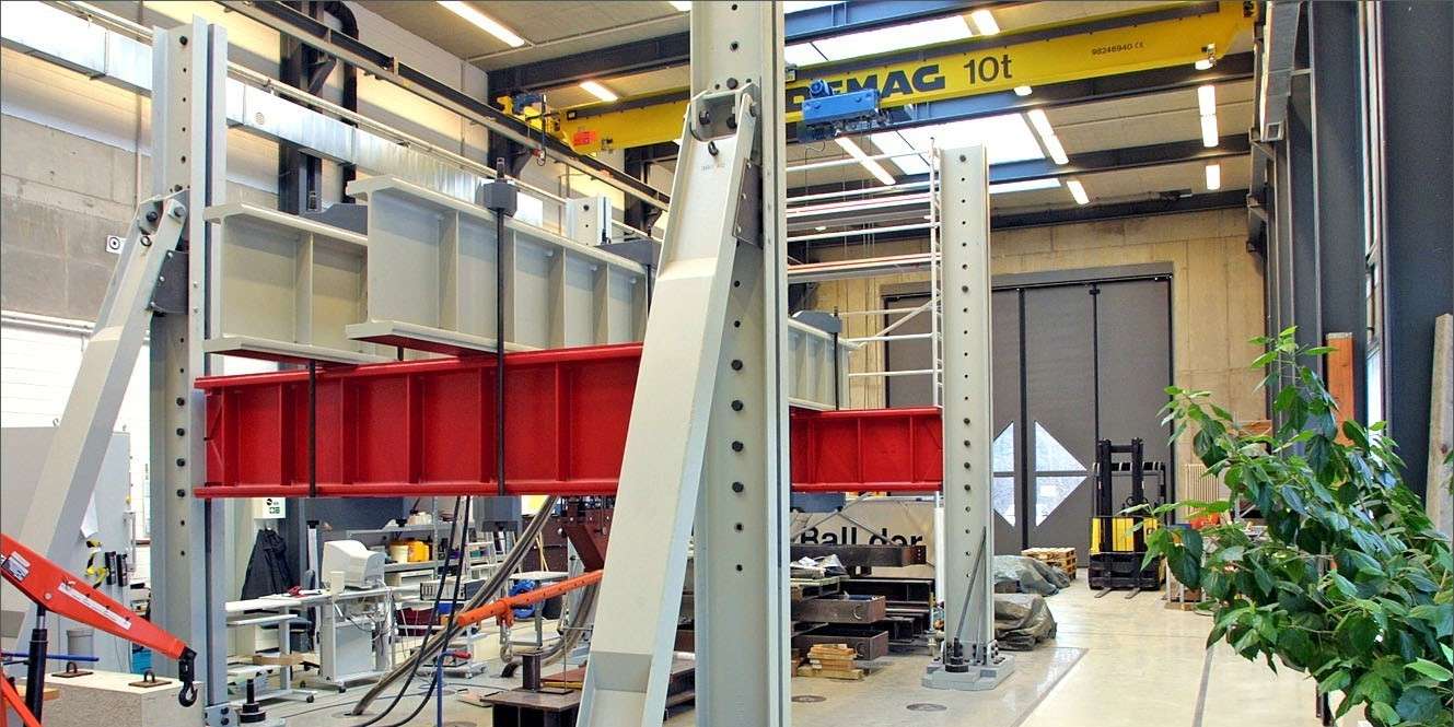 Blick in ein Labor im Haus 2 © 2009 Betrieb für Bau und Liegenschaften Mecklenburg-Vorpommern