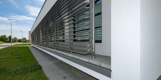 Ansicht Lamellen für Sicht- und Wärmeschutz © 2012 Betrieb für Bau und Liegenschaften Mecklenburg-Vorpommern