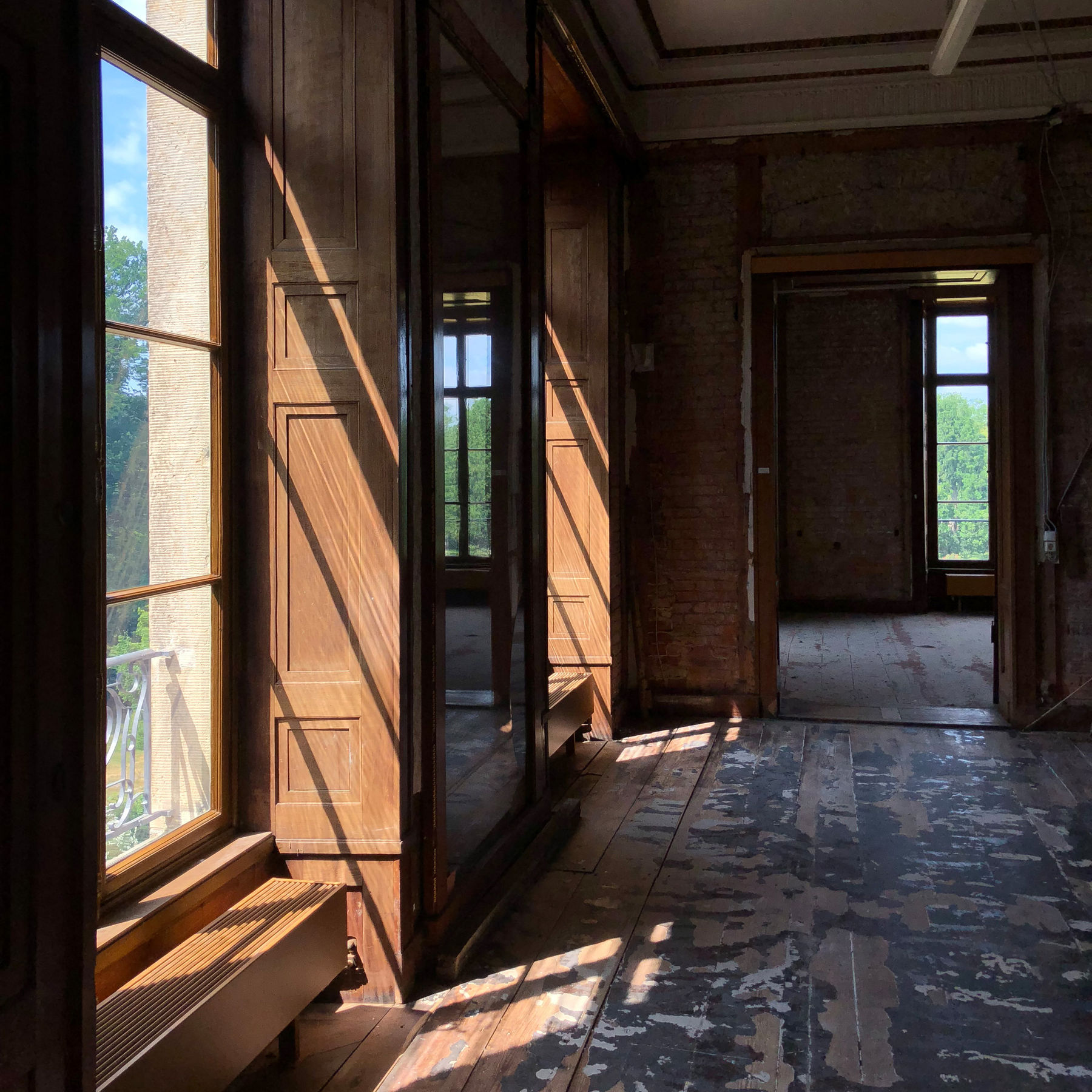 Einfältig - Sonnenstrahlen in den historischen Räume an der Westfassade. © 2018 Betrieb für Bau und Liegenschaften Mecklenburg-Vorpommern