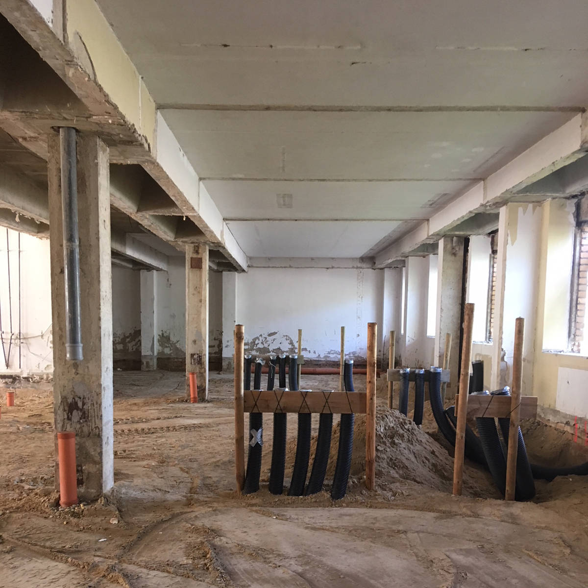 Blick in das entkernte Gebäude © 2018 Betrieb für Bau und Liegenschaften Mecklenburg-Vorpommern