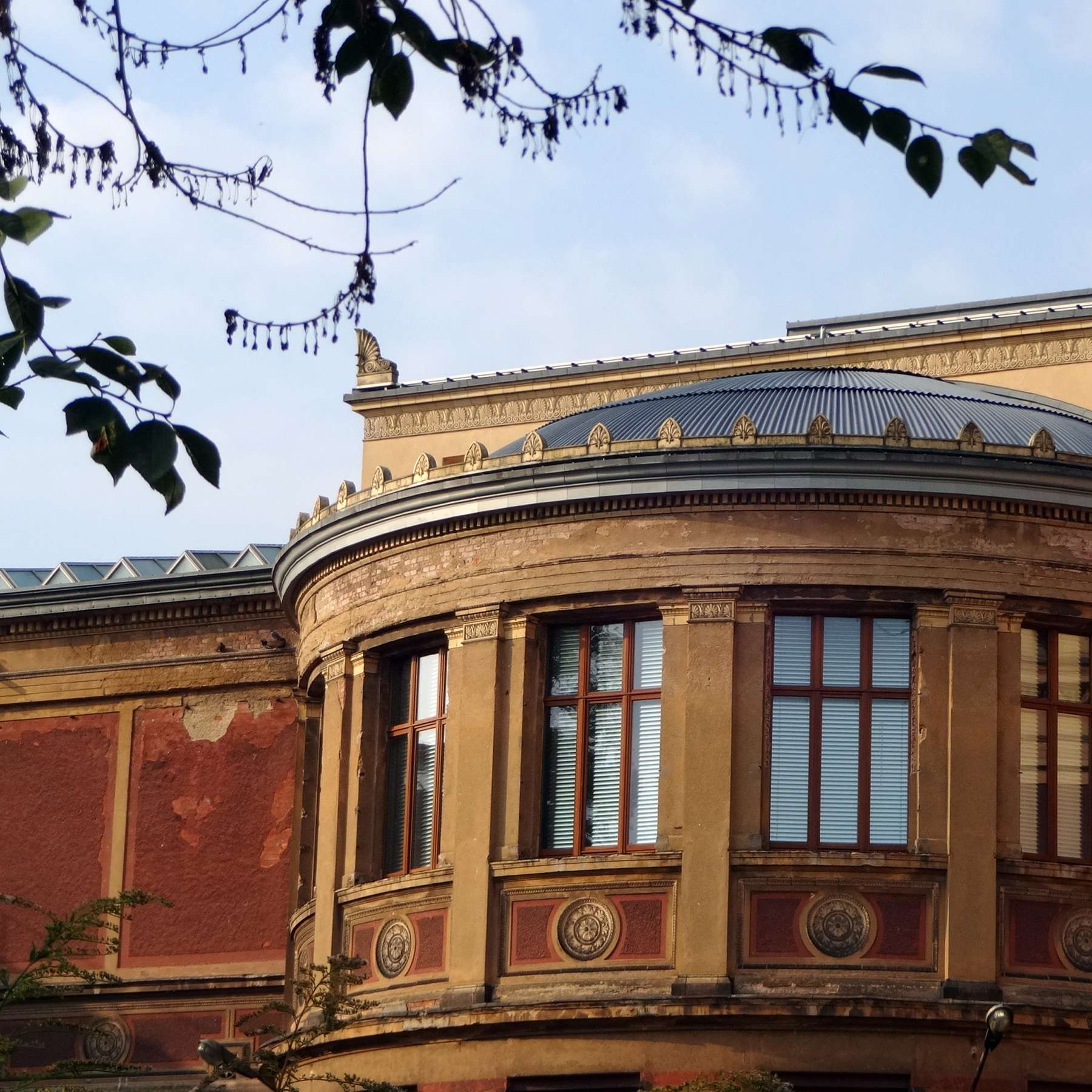 Staatliches Museum Schwerin - Restaurierung der Fassade und Neugestaltung der Außenanlagen im Innenhof © 2018 Betrieb für Bau und Liegenschaften Mecklenburg-Vorpommern