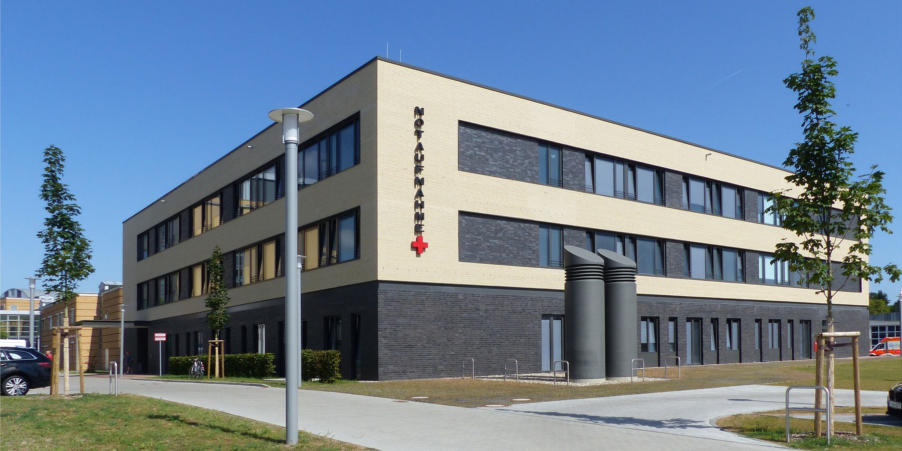 Der Neubau der Notaufnahme - Ansicht von Südosten © 2019 Betrieb für Bau und Liegenschaften Mecklenburg-Vorpommern