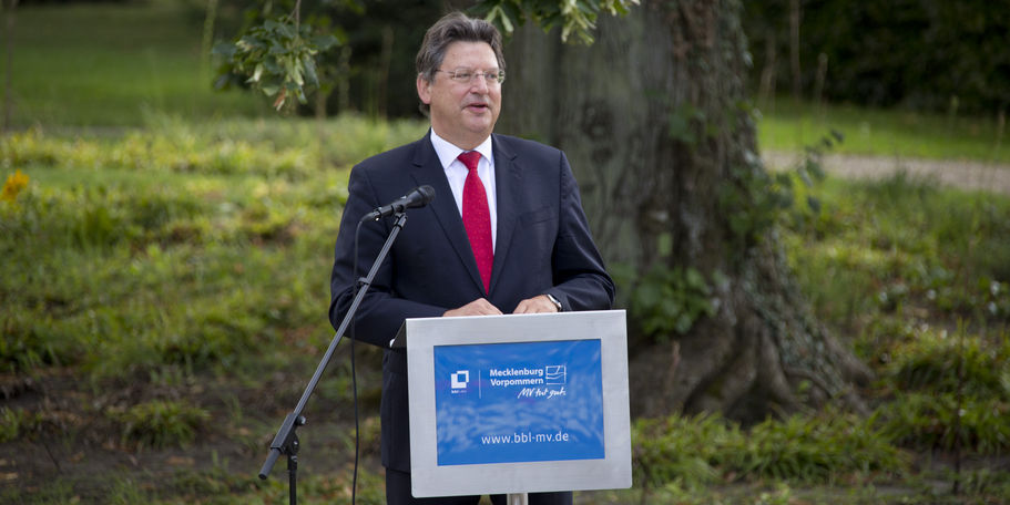 Ein Magnet für den Tourismus. Finanzminister Reinhard Meyer hob in seinem Grußwort die Bedeutung des barocken Schlossgartens für den Tourismus in der Region hervor. © 2019 Betrieb für Bau und Liegenschaften Mecklenburg-Vorpommern