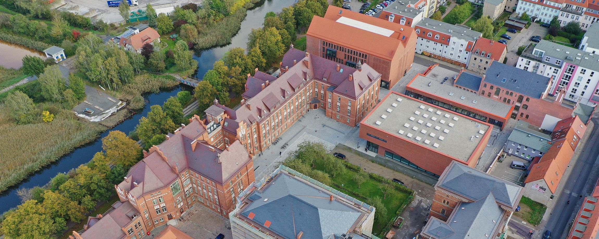 Universität Greifswald, Standortentwicklungskonzept Campus Loefflerstraße für die Geistes- und Sozialwissenschaften, 2. Bauabschnitt - Sanierung des ehemaligen Klinikgebäudes Chirurgie ©2019 Universität Greifswald