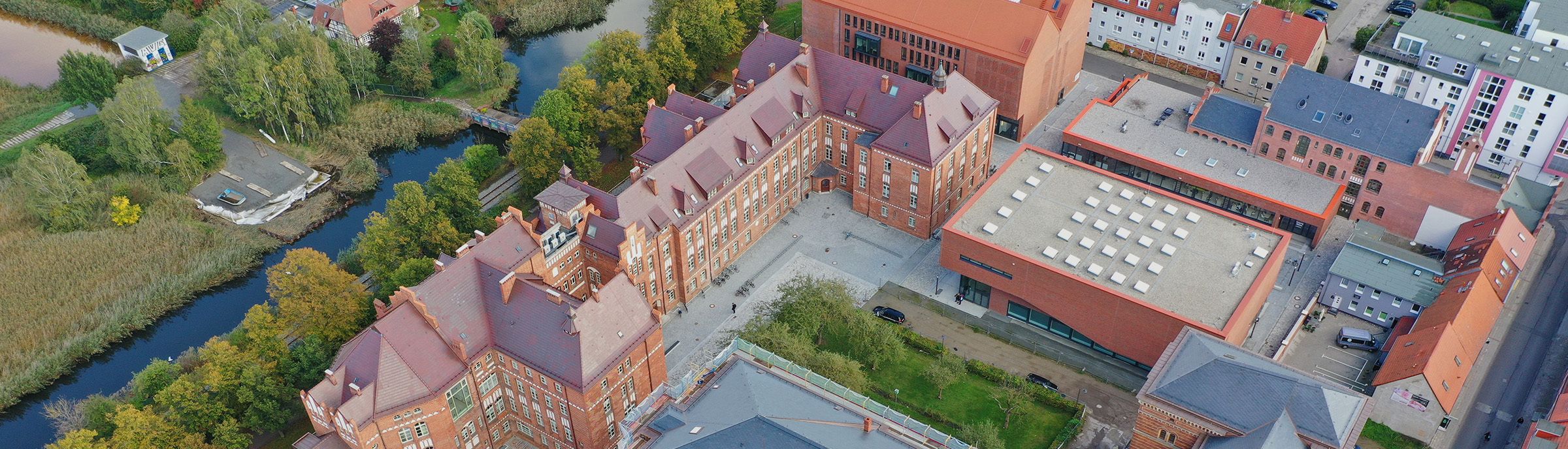 Universität Greifswald, Standortentwicklungskonzept Campus Loefflerstraße für die Geistes- und Sozialwissenschaften, 2. Bauabschnitt - Sanierung des ehemaligen Klinikgebäudes Chirurgie ©2019 Universität Greifswald