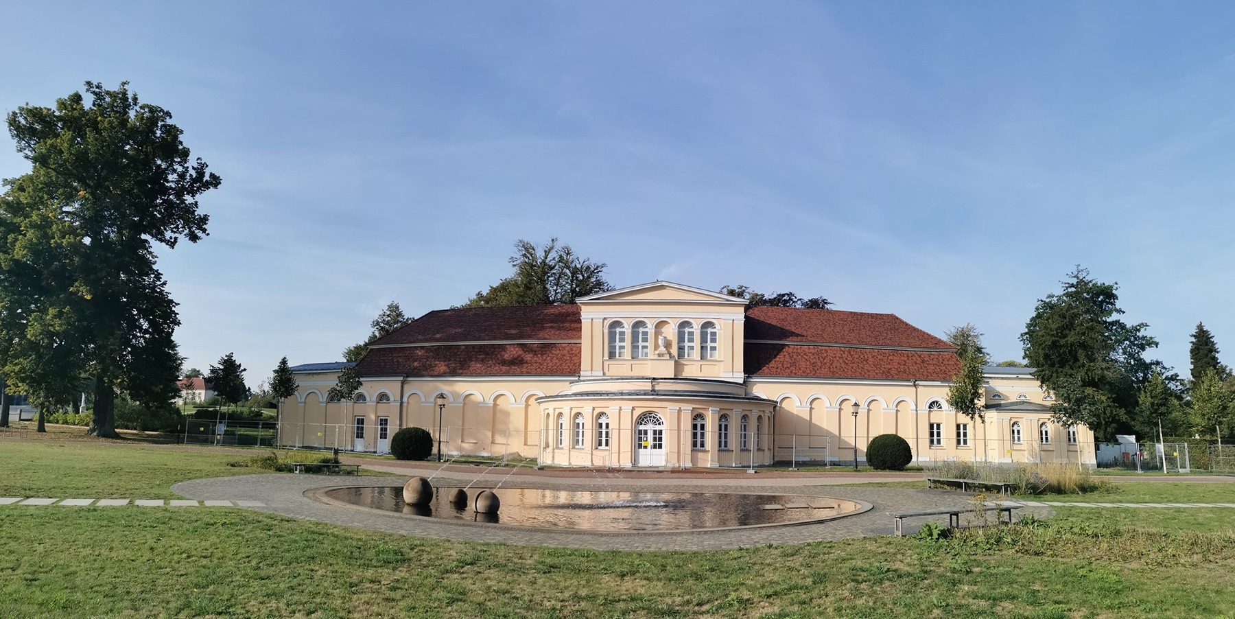 Die Orangerie Neustrelitz wird Grund instandgesetzt. © 2020 SBL Neubrandenburg
