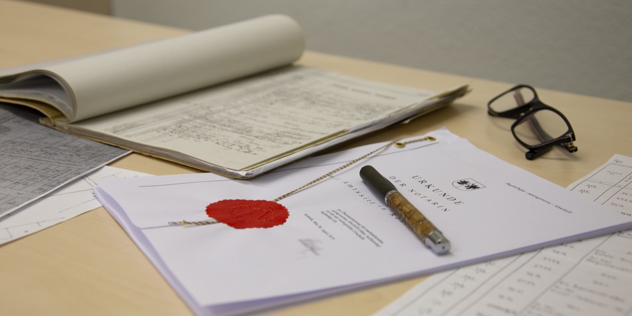 Grundstücke des Landes über Kauf bzw. Verkauf zu arrondieren - u. a. gehört das zu den Aufgaben der Staatlichen Bau -und Liegenschaftsverwaltung in M-V. © 2020 Christian Hoffmann, FM M-V