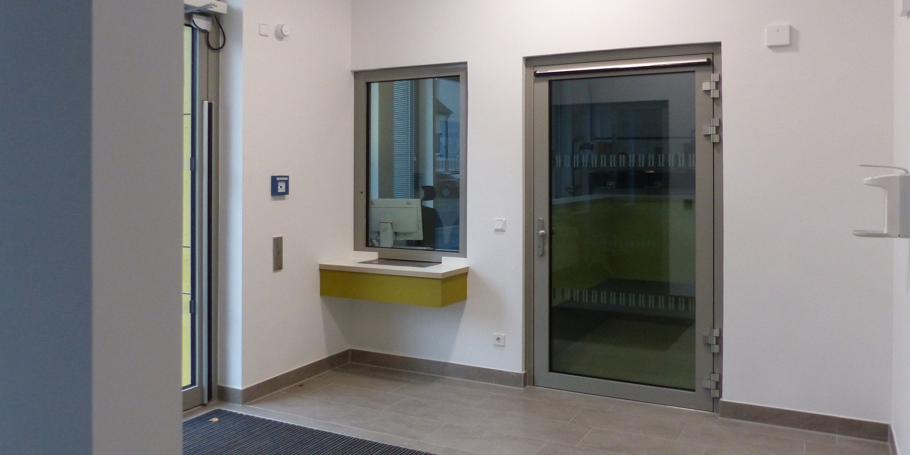 Eingangsbereich mit Wache © 2020 SBL Greifswald