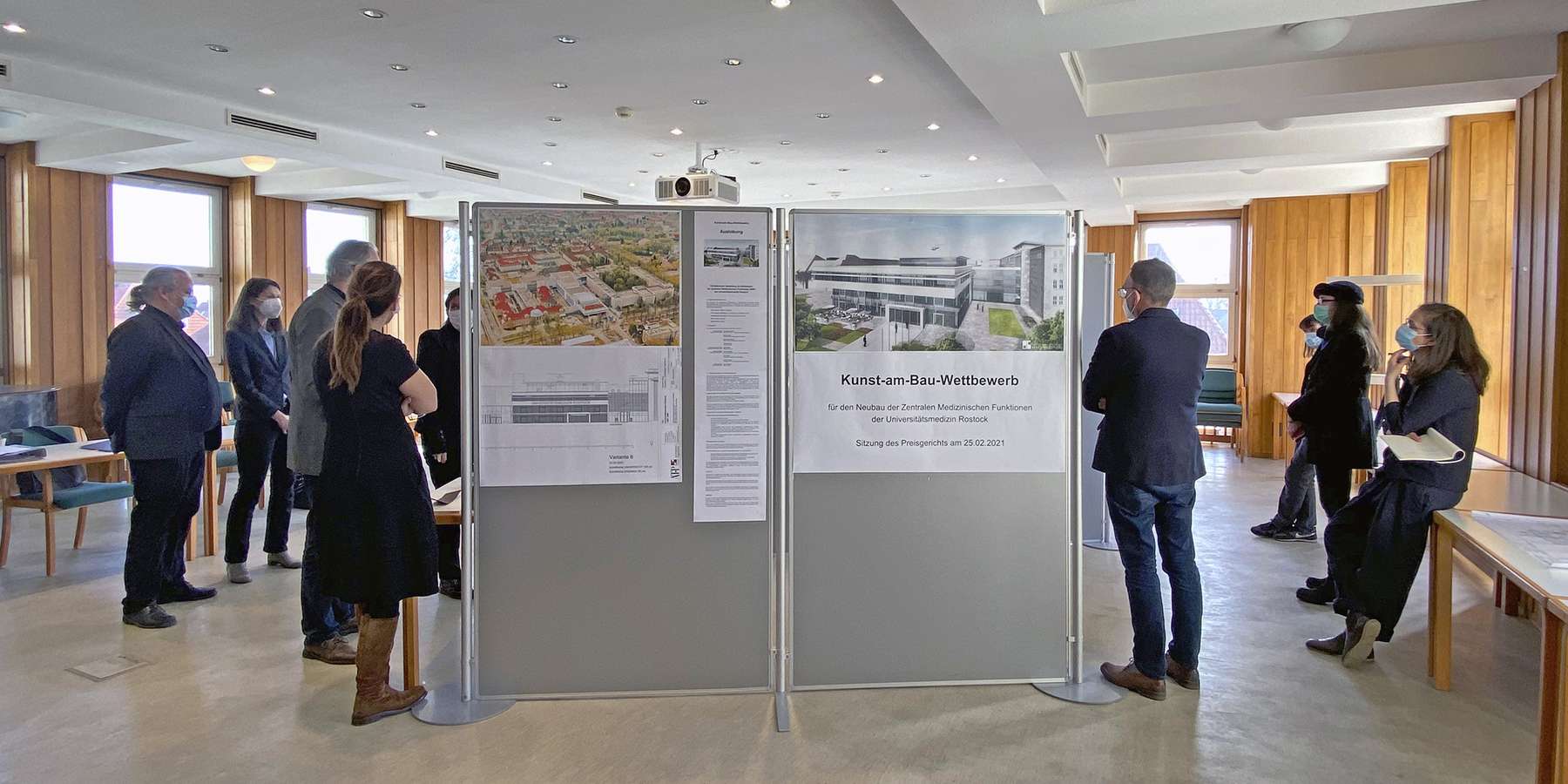 Die Sitzung des Preisgerichts für den Wettbewerb für die Kunst am Neubau der Zentralen Medizinischen Funktionen fand am 25. Februar 2021 statt. © 2021 Christian Hoffmann, FM M-V