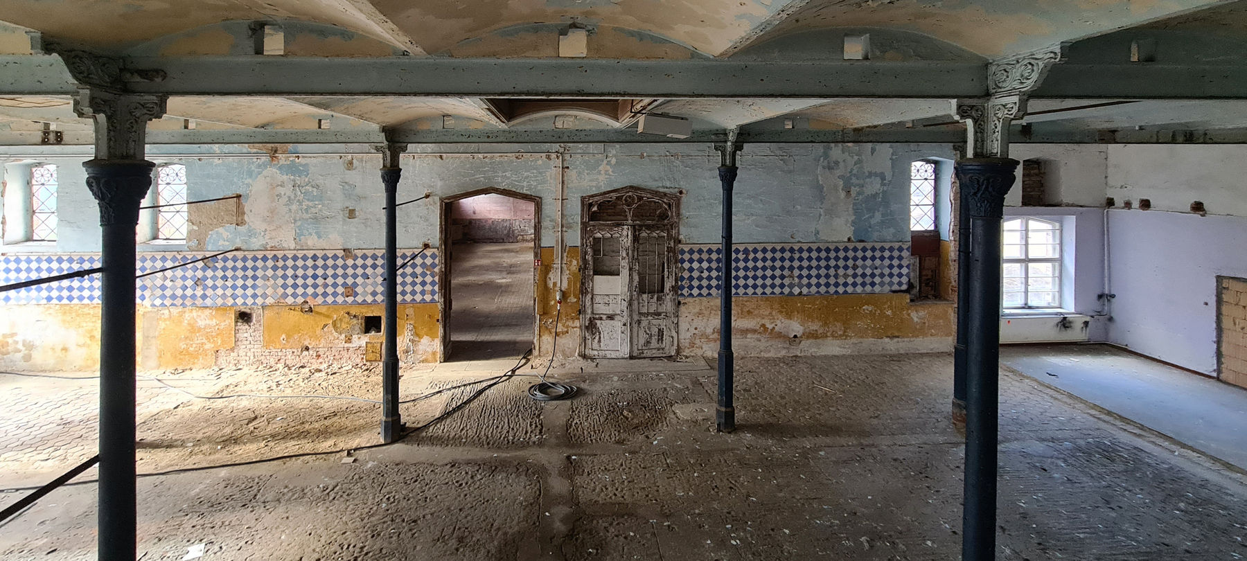 Historischer Bestand mit gusseisernen Stützen und Kappengewölben © 2021 SBL Neubrandenburg