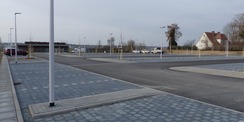 Blick von Norden Richtung Wache und Stellplatzzufahrt © 2021 SBL Greifswald