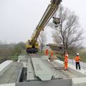 09.11.2020 - Hängepartie! Die Brückenteile werden eingesetzt. © 2021 SBL Rostock