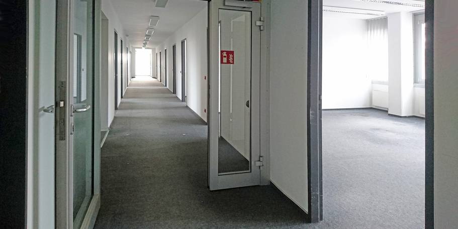 Leerstand - Umzug aus dem ehemaligen Behördenzentrum Schlesingerstraße im Frühjahr 2021. © 2021 SBL Rostock