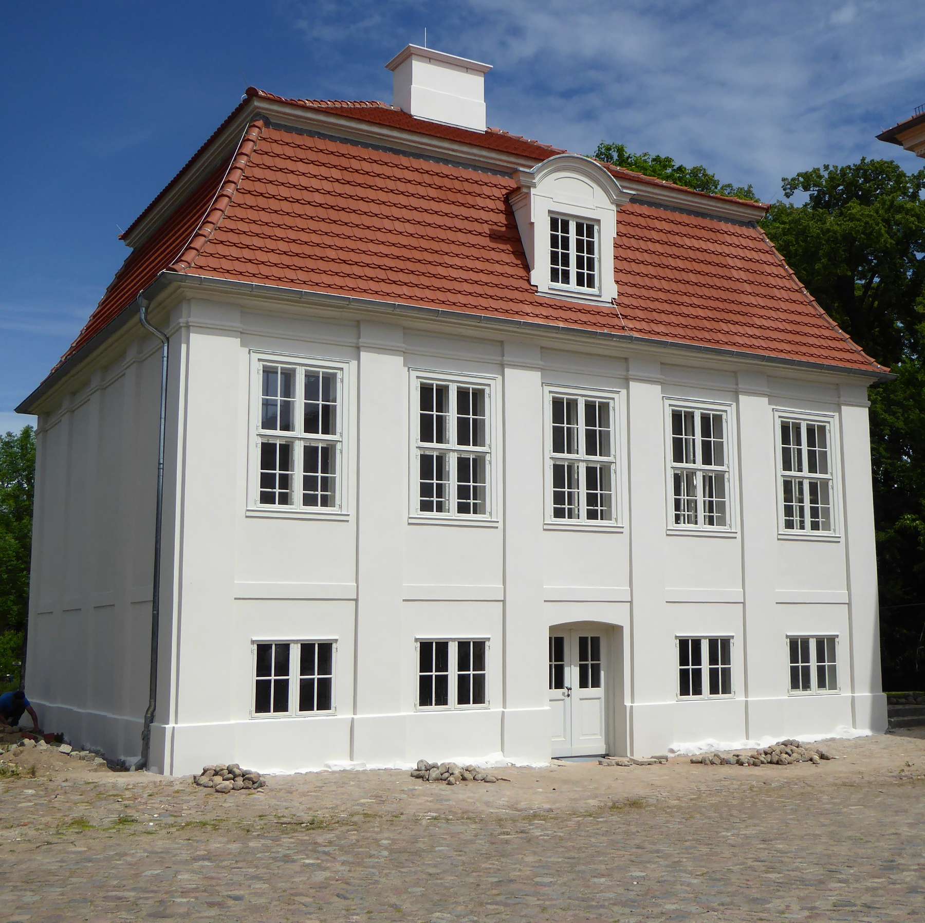 Vorderansicht des nördlichen Kavalierhaus © 2021 SBL Schwerin