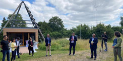 Bauamtsleiter Klaus, Finanzminister Meyer, Landwirtschaftsminister Dr. Backhaus und Leiterin des Biosphärenreservats Frau Hollerbach bei der Einweihung. © 2021 Finanzministerium M-V
