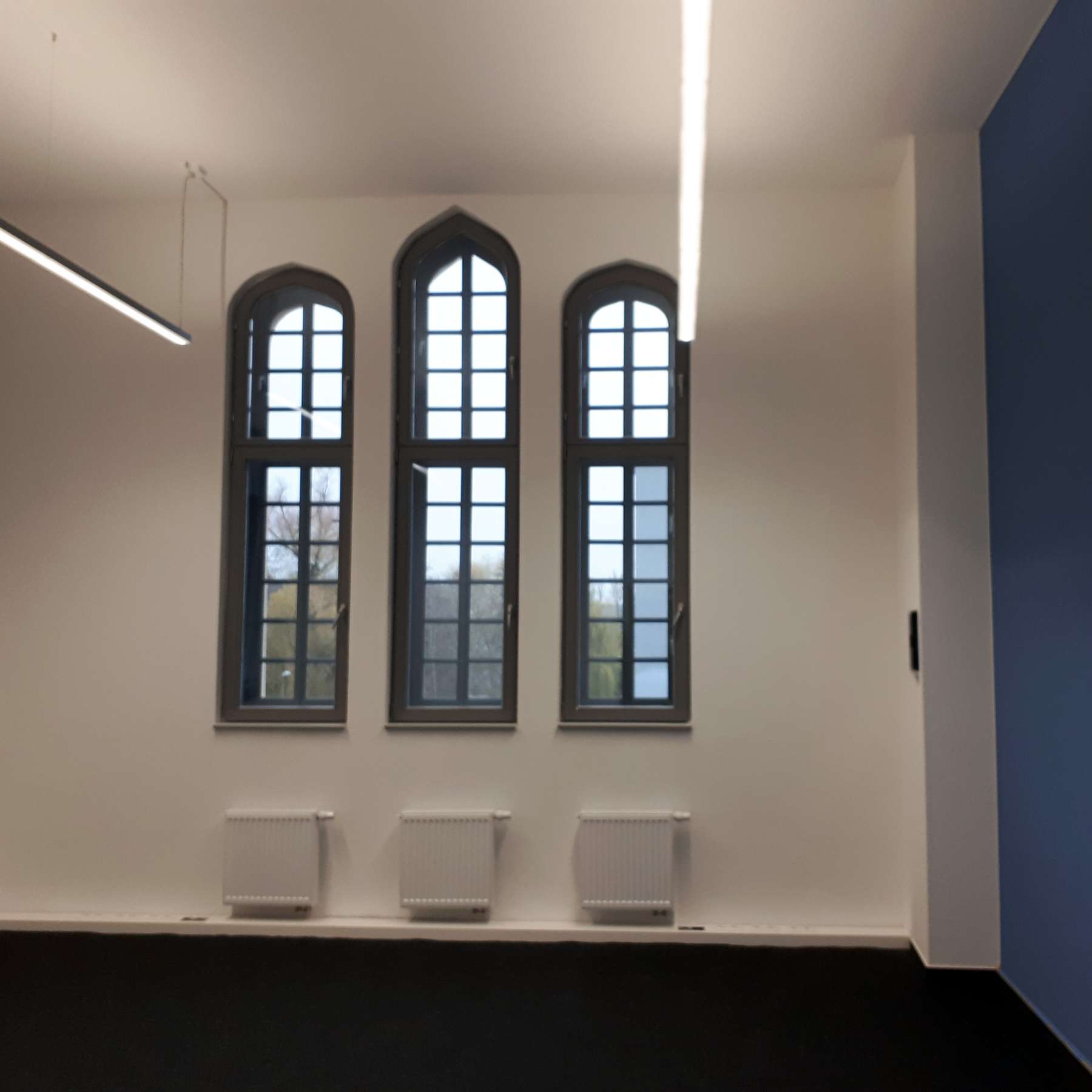 Die Fenster im Altbau von innen. © 2021 SBL Schwerin