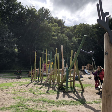 Der Standort überzeugt mit seiner naturnahen und gleichzeitig historischen Atmosphäre. © 2021 SBL Schwerin