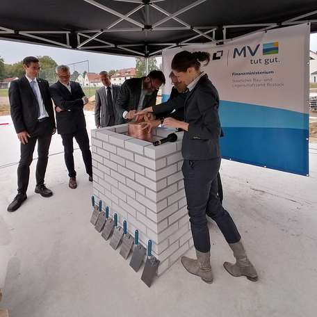 Grundsteinlegung Institutsneubau Sportwissenschaft.jpg © 2021 SBL Rostock