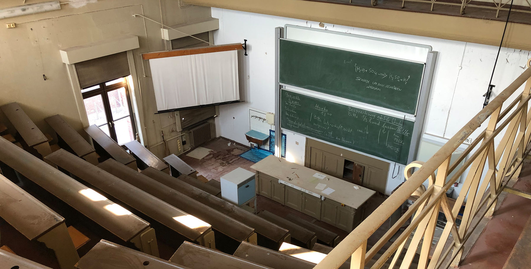 Blick in den großen Hörsaal © 2021 Staatliches Bau- und Liegenschaftsamt Neubrandenburg