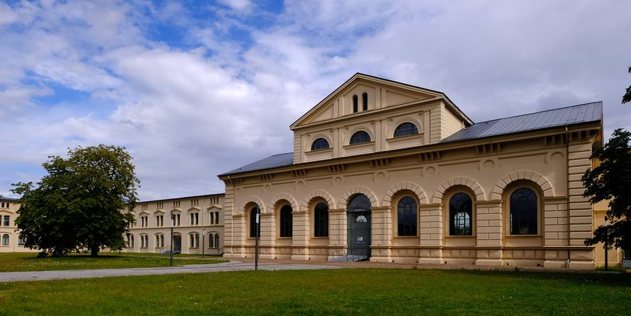 Marstallhalle in herzoglicher Größe erfahrbar © 2021 SBL Schwerin