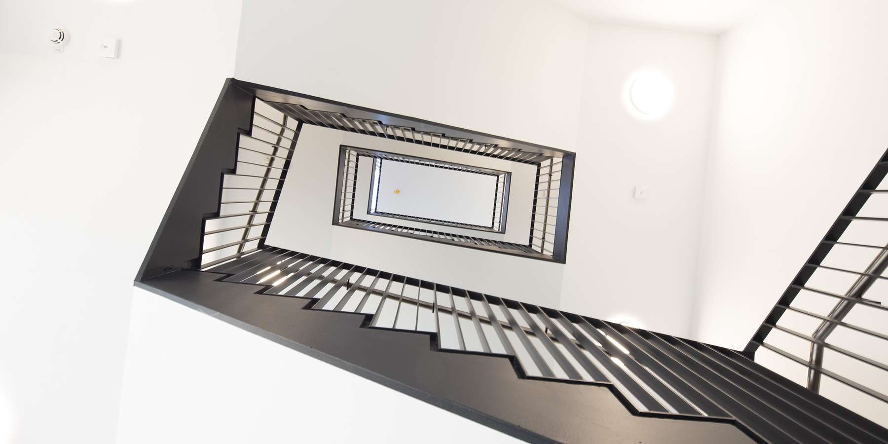 Auf geht  s! Blick in das Treppenhaus im westlichen Teil des Gebäudes. © 2022 Christian Hoffmann, FM M-V