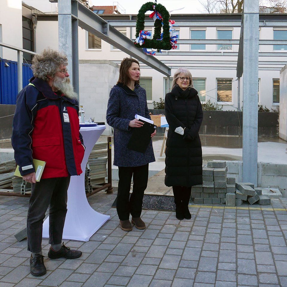 Begrüßung durch Frau Botezatu, Leiterin des SBL Rostock © 2022 SBL Rostock